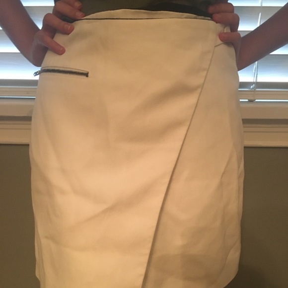 Joseph mini skirt - Picture 2 of 4